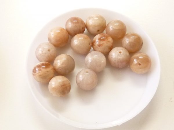 Pierre de lune beige - ronde 10mm